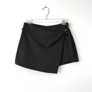 Zara Black and White dotted skort size XS